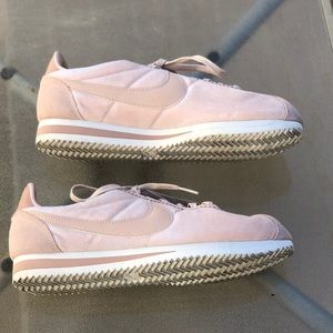 nike cortez particle beige